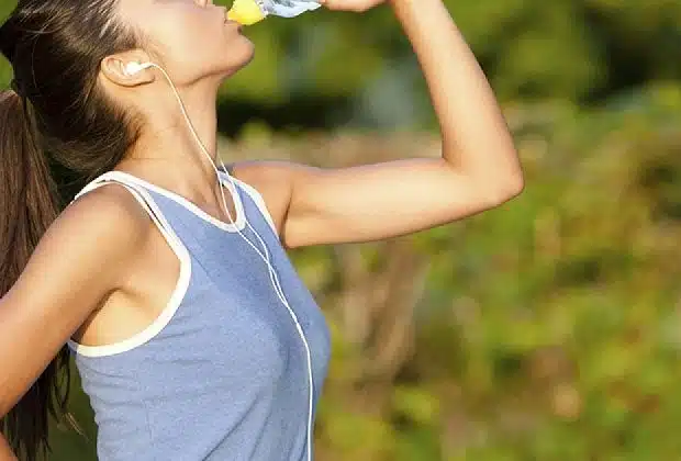 Comment les boissons énergétiques peuvent-elles aider à la performance sportive